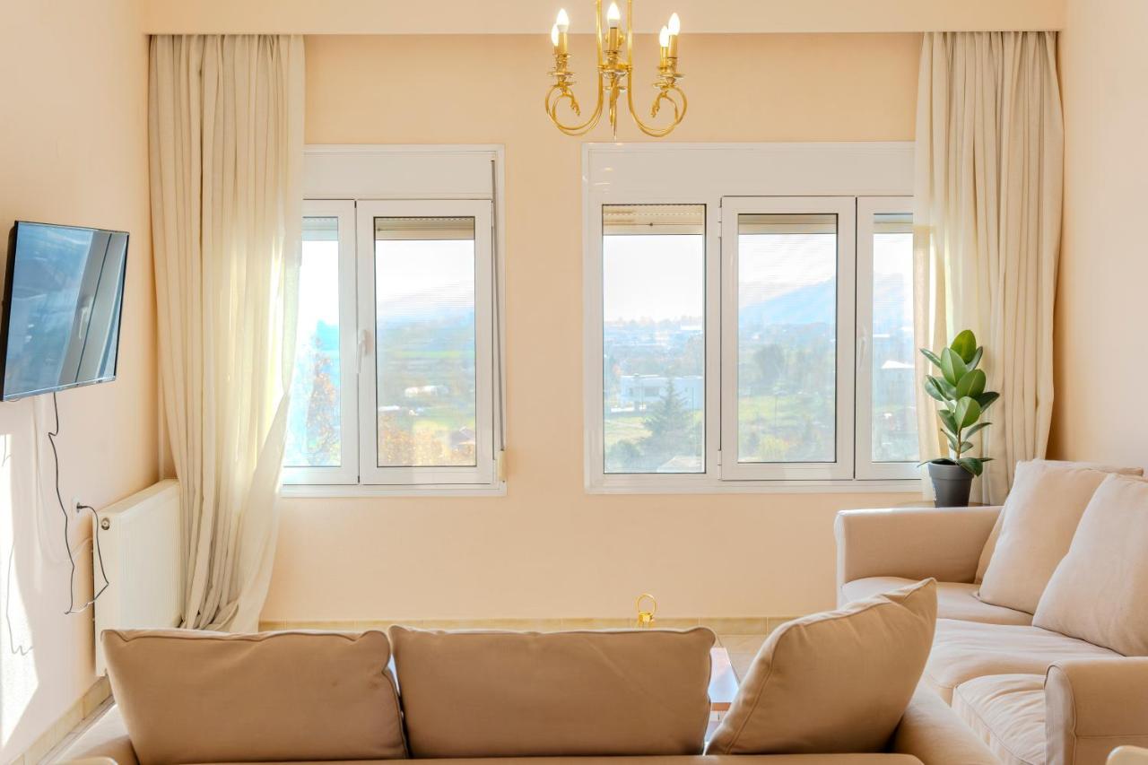 Georgina'S Meteora Loft Apartment Калампака Екстериор снимка